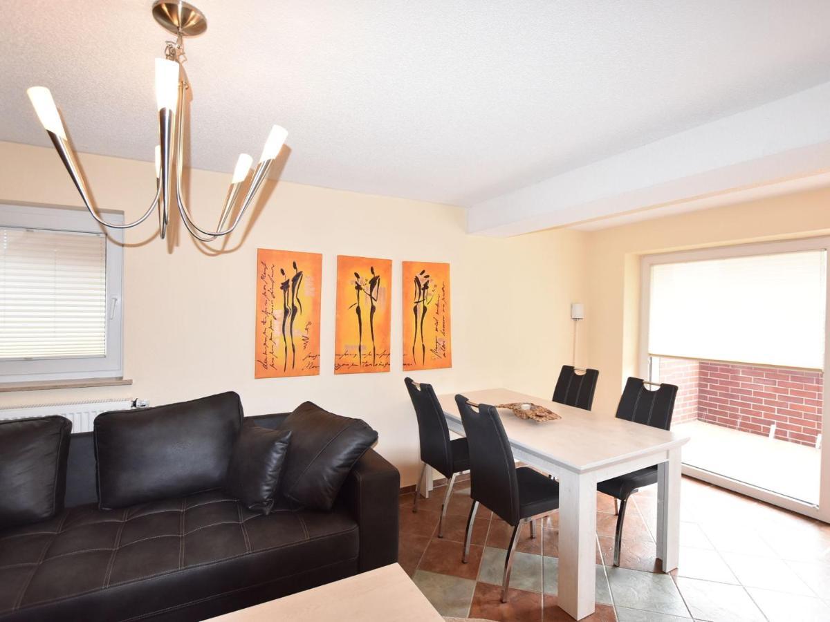 Modern Apartment In Kroepelin With Garden الغرفة الصورة